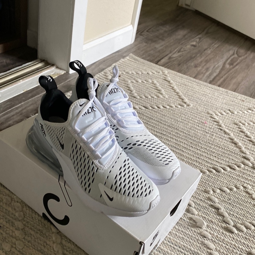 Nike Air Max 270